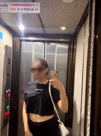 Alba, 33