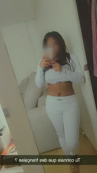 Alma, 25
