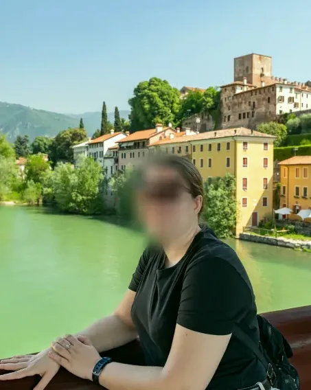 Emilie, 28