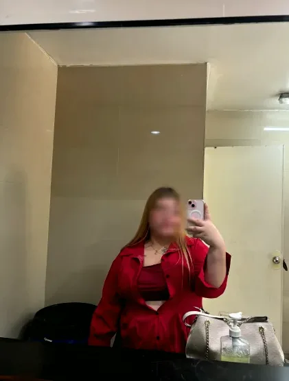 Lea, 26