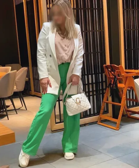 Lejla, 38