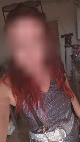 Nicoline, 39