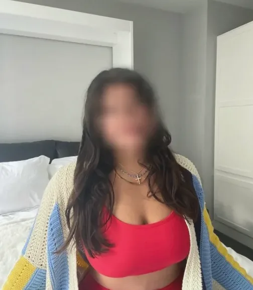Selma, 36