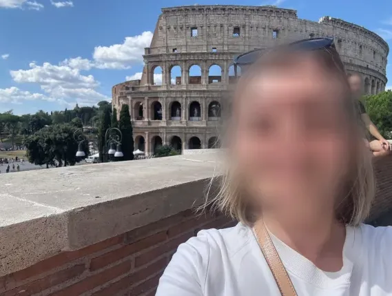 Signe, 38