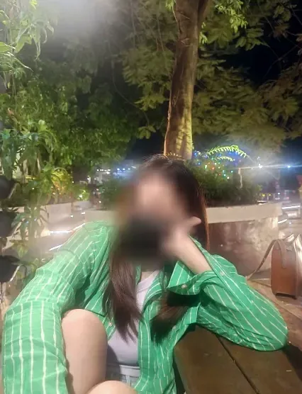 Yasmin, 28